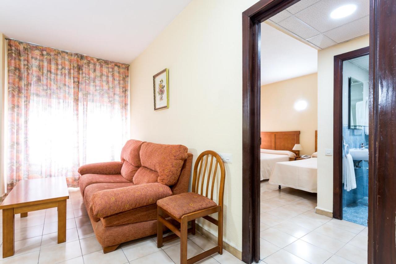 Apartamentos Resitur Sevilla Eksteriør bilde