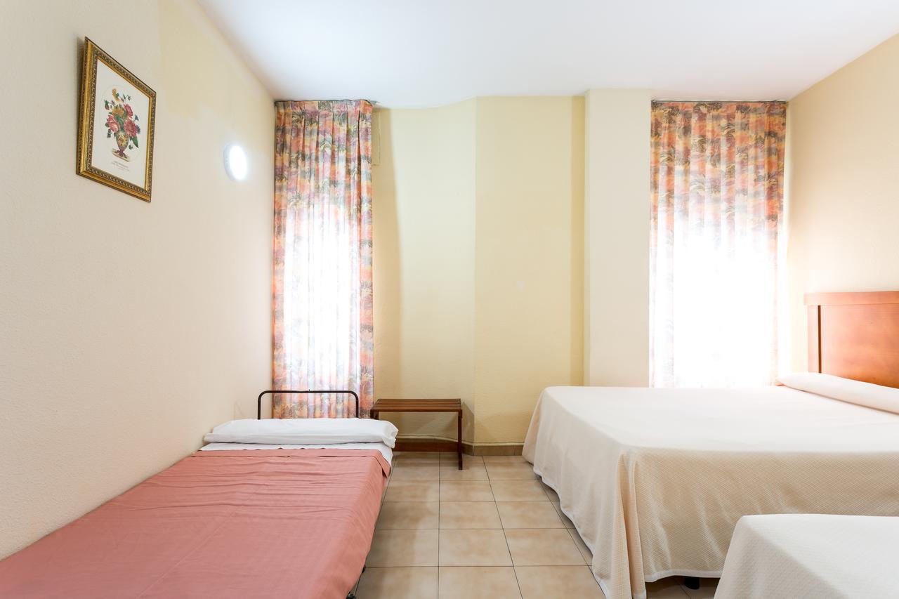 Apartamentos Resitur Sevilla Eksteriør bilde