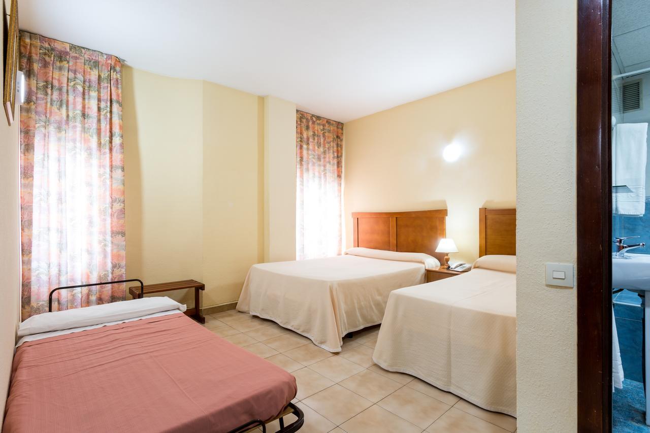 Apartamentos Resitur Sevilla Eksteriør bilde