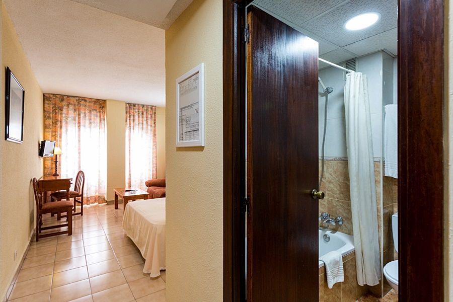 Apartamentos Resitur Sevilla Eksteriør bilde